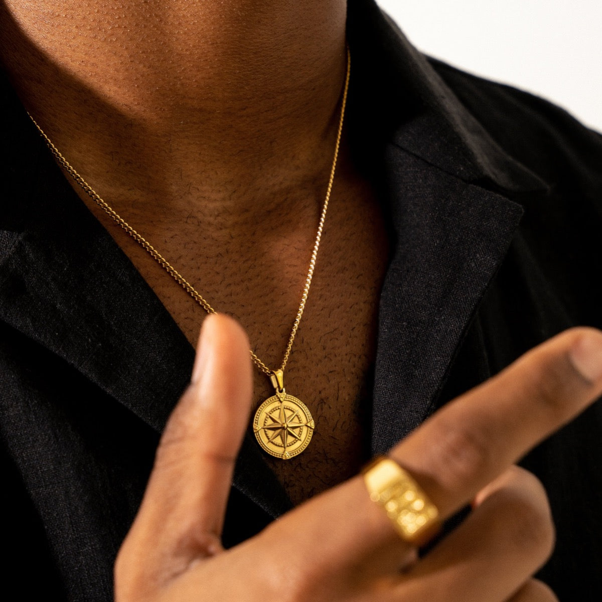 Compass Pendant Necklace - 18K Gold Plated