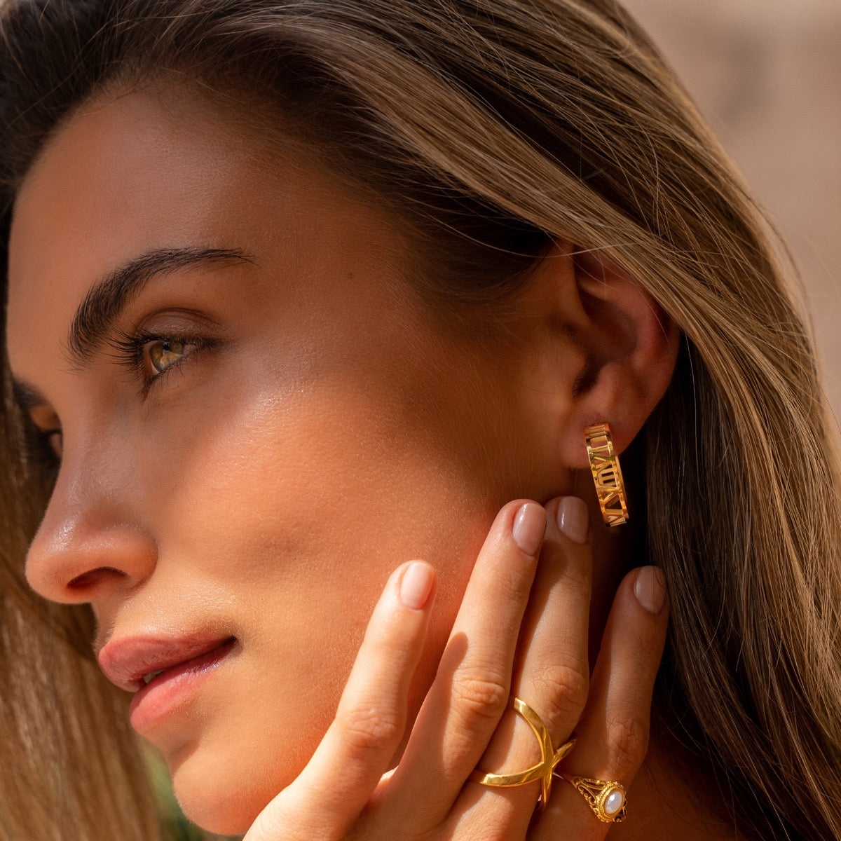 Hollow Numeral Hoop Earrings - Gold